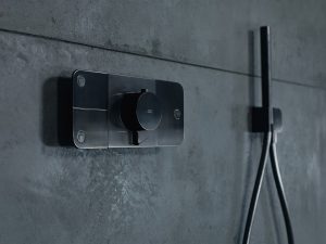 Sinnliches Duscherlebnis im Mittelpunkt Foto: Hansgrohe