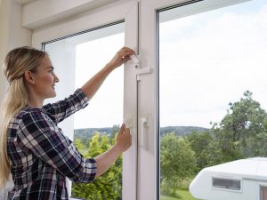 Hochwertige Tür- und Fenstersicherungen können problemlos nachträglich befestigt werden. (Bild: Burg-Wächter)