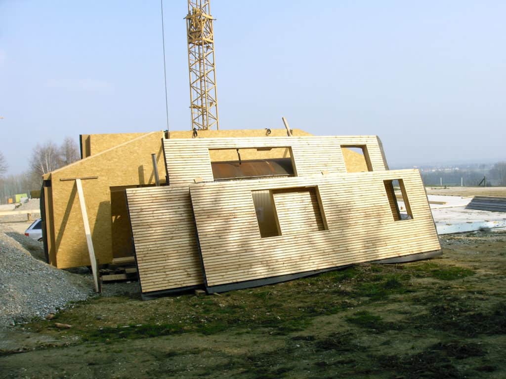 Fertighausmontage in Holztafelbauweise