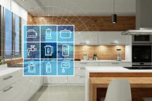 Moderne Küche mit Smart Home Technologie