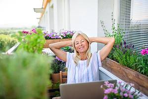 Den Frühling auf dem Balkon genießen